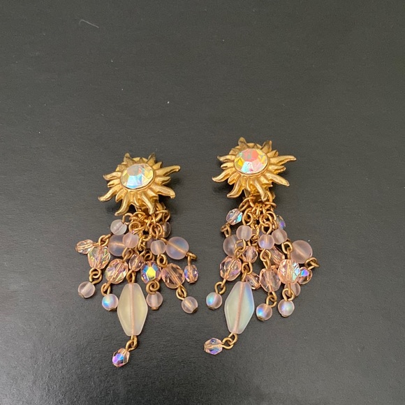 Earrings - Picture 1 of 2